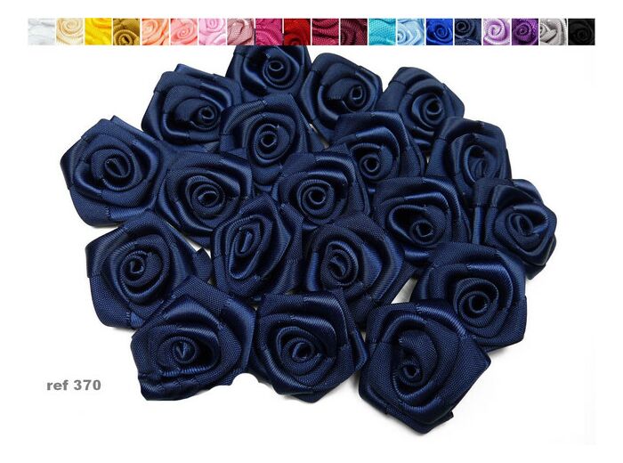 Sachet de 10 roses satin de 3 cm de diametre bleu marine 370