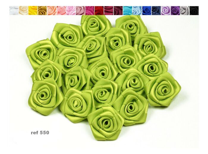 Sachet de 10 roses satin de 3 cm de diametre vert 550