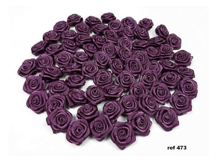 Sachet de 20 petites rose en satin 15 mm mauve aubergine 473