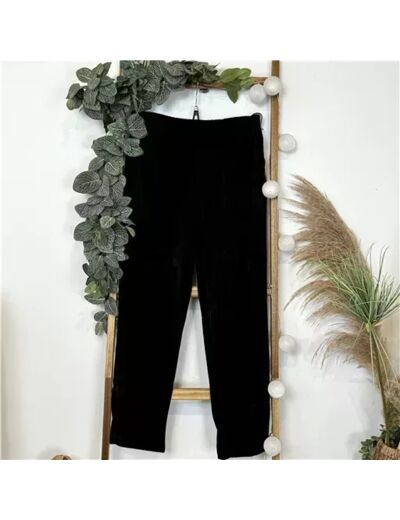 T547- Pantalon Velour (T38-T52) (noir)