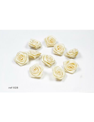 Sachet de 10 roses satin de 3 cm de diametre ivoire 028