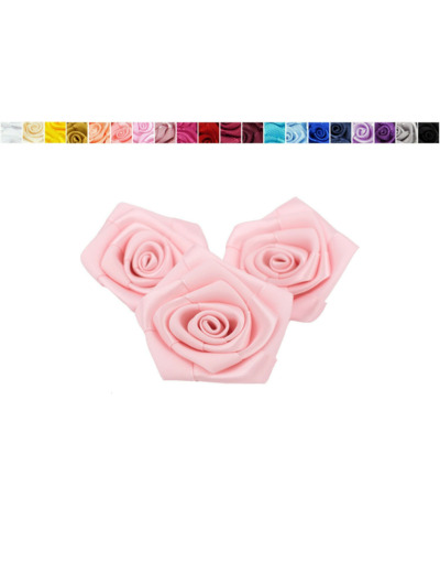 Sachet de 3 roses satin de 6 cm de diametre rose tendre 123