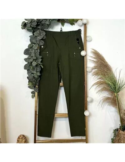 T545- Pantalon confort zips (T38-T52) (kaki)