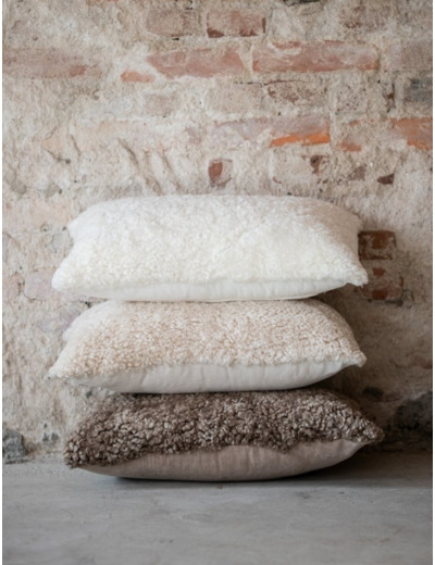 Coussin peau de mouton