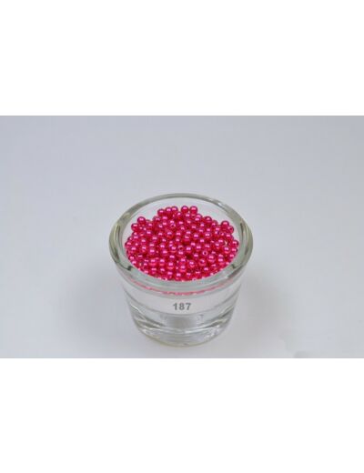 Sachet de 200 petites perles en plastique 4 mm de diametre fuchsia 187