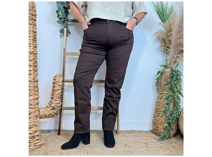 O633- Jean Slim Voggo T42-T50 (marron)