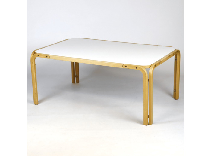 Table basse de Kari Asikainen pour Artek