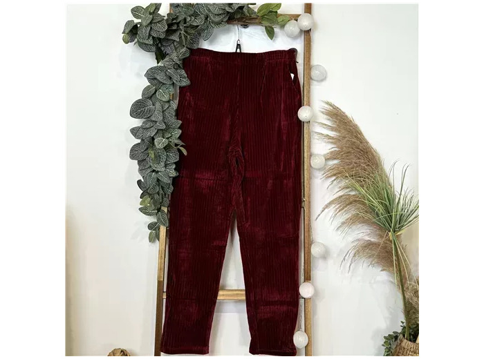 T547- Pantalon Velour (T38-T52) (bordeaux)