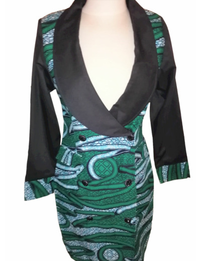 Robe chic tendance en wax croisée manches longues