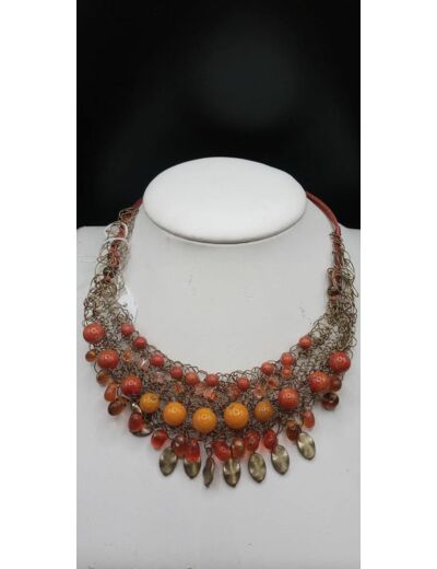 collier  cuivre et perles resine